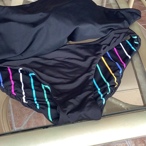 Vera Bradley reversible bikini stripes & black size S NWT Black tankini … - Picture 14 of 15